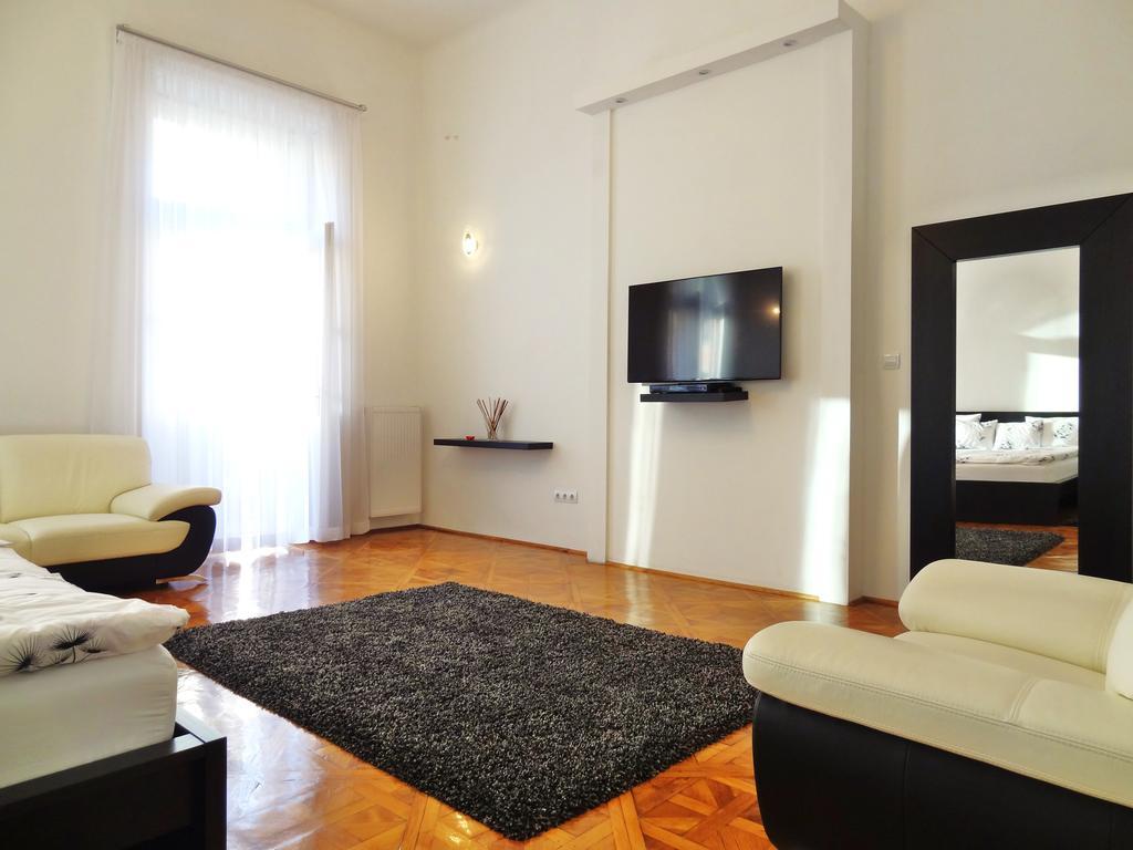 Erzsebet Boulevard Apartment ブダペスト エクステリア 写真