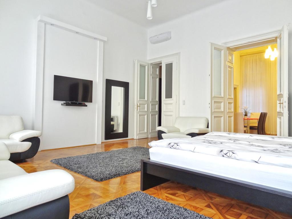 Erzsebet Boulevard Apartment ブダペスト 部屋 写真